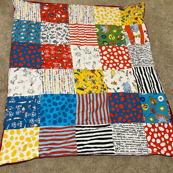 Dr Seuss patchwork blanket - Picture 1 of 2